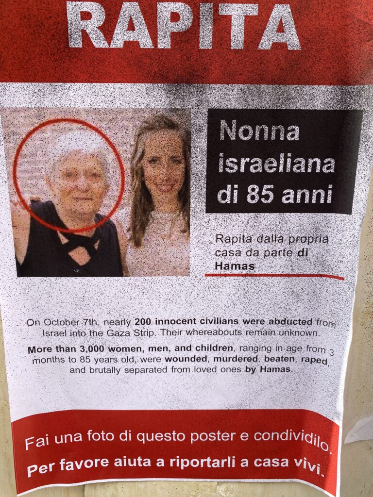 Strappati e imbrattati a Trastevere i manifesti in ricordo dei rapiti in Israele